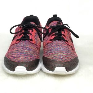 Nike Roshe Run NM Flyknit SE crimson/Blk Trainers